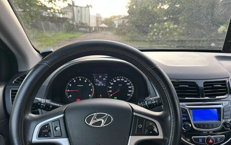 Hyundai Solaris II рестайлинг, 2012 год, 890 000 рублей, 9 фотография