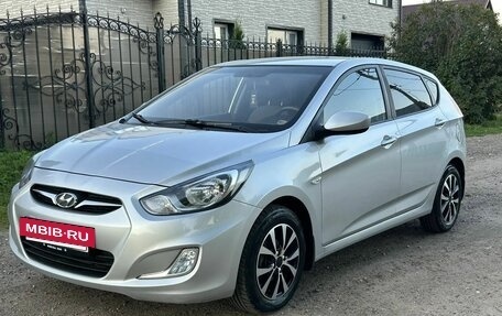 Hyundai Solaris II рестайлинг, 2012 год, 890 000 рублей, 5 фотография