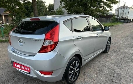 Hyundai Solaris II рестайлинг, 2012 год, 890 000 рублей, 6 фотография
