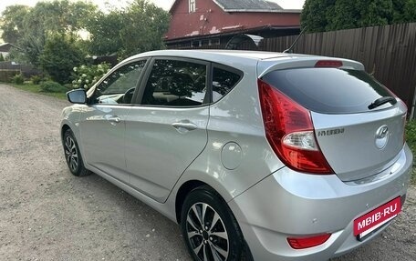 Hyundai Solaris II рестайлинг, 2012 год, 890 000 рублей, 7 фотография