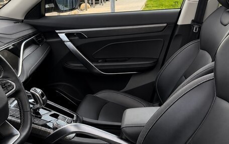 Geely Atlas, 2024 год, 2 400 000 рублей, 9 фотография