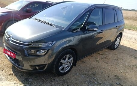 Citroen C4 Picasso II рестайлинг, 2015 год, 1 670 000 рублей, 4 фотография