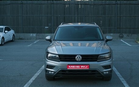 Volkswagen Tiguan II, 2017 год, 2 000 000 рублей, 1 фотография