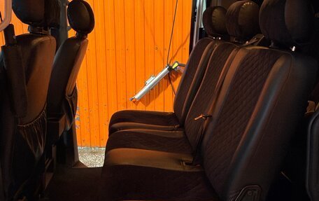 Volkswagen Caravelle T5, 2009 год, 1 300 000 рублей, 5 фотография