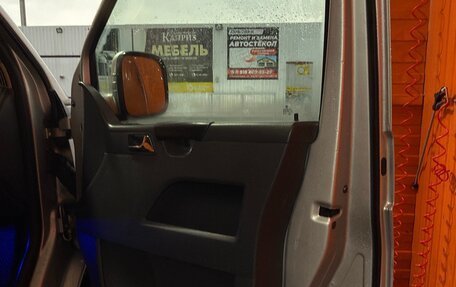 Volkswagen Caravelle T5, 2009 год, 1 300 000 рублей, 20 фотография