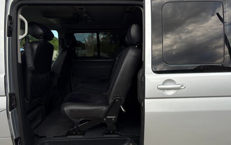Volkswagen Caravelle T5, 2009 год, 1 300 000 рублей, 25 фотография