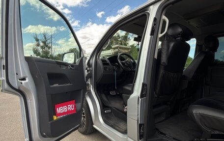 Volkswagen Caravelle T5, 2009 год, 1 300 000 рублей, 31 фотография