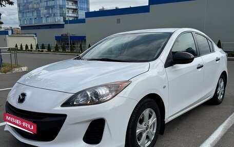 Mazda 3, 2012 год, 1 100 000 рублей, 2 фотография