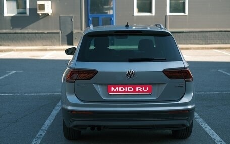 Volkswagen Tiguan II, 2017 год, 2 000 000 рублей, 5 фотография