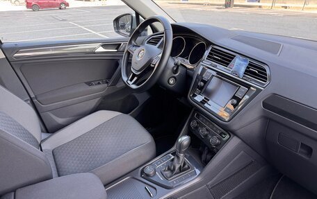 Volkswagen Tiguan II, 2017 год, 2 000 000 рублей, 7 фотография