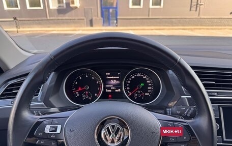Volkswagen Tiguan II, 2017 год, 2 000 000 рублей, 9 фотография