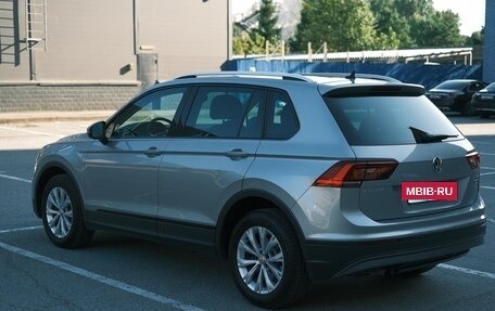 Volkswagen Tiguan II, 2017 год, 2 000 000 рублей, 6 фотография