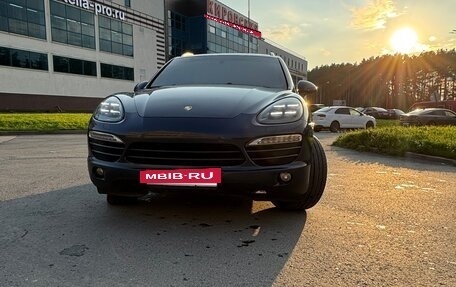 Porsche Cayenne III, 2011 год, 2 850 000 рублей, 4 фотография