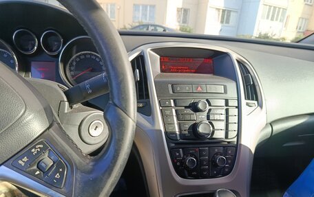 Opel Astra J, 2011 год, 612 000 рублей, 7 фотография