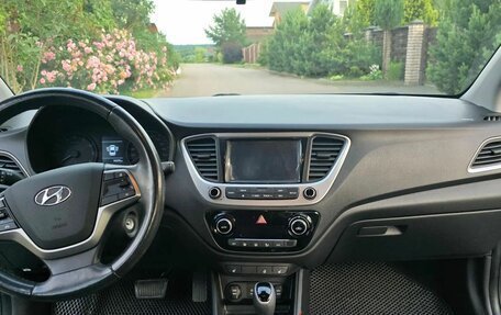 Hyundai Solaris II рестайлинг, 2018 год, 1 450 000 рублей, 11 фотография
