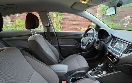 Hyundai Solaris II рестайлинг, 2018 год, 1 450 000 рублей, 6 фотография