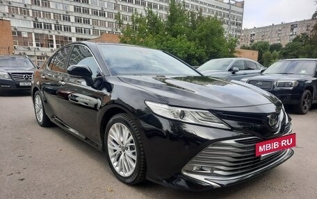 Toyota Camry, 2018 год, 2 350 000 рублей, 4 фотография