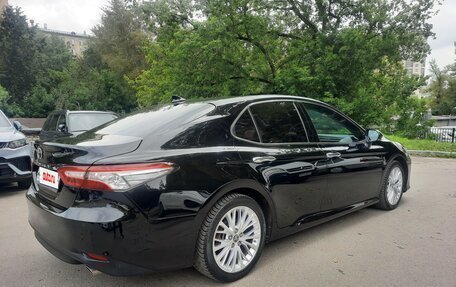 Toyota Camry, 2018 год, 2 350 000 рублей, 8 фотография