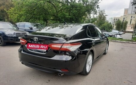 Toyota Camry, 2018 год, 2 350 000 рублей, 9 фотография