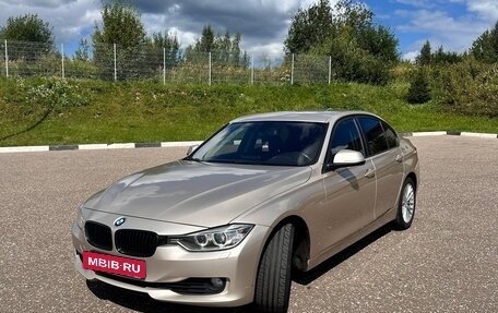 BMW 3 серия, 2013 год, 1 300 000 рублей, 3 фотография