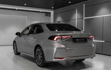 Toyota Corolla, 2019 год, 2 180 000 рублей, 3 фотография
