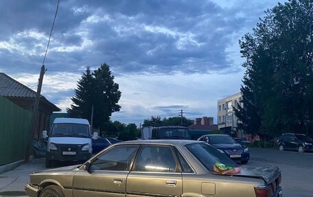 Toyota Camry, 1990 год, 35 000 рублей, 2 фотография