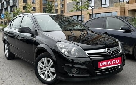 Opel Astra H, 2011 год, 649 000 рублей, 2 фотография