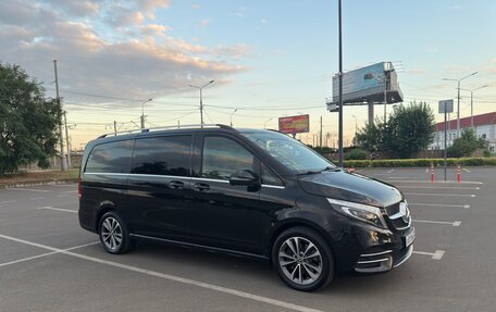 Mercedes-Benz V-Класс, 2019 год, 6 300 000 рублей, 5 фотография