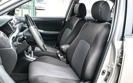 Toyota Corolla, 2005 год, 599 000 рублей, 10 фотография