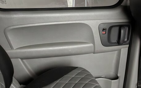 Hyundai H-1 II рестайлинг, 2018 год, 2 090 000 рублей, 17 фотография