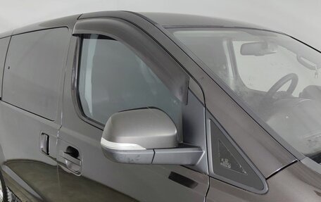 Hyundai H-1 II рестайлинг, 2018 год, 2 090 000 рублей, 19 фотография