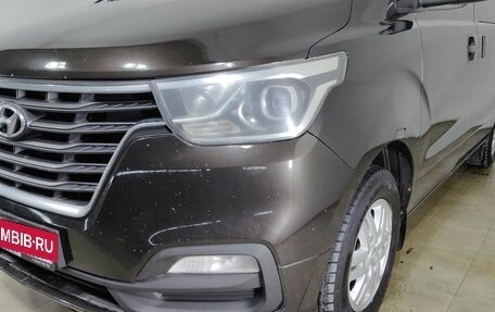 Hyundai H-1 II рестайлинг, 2018 год, 2 090 000 рублей, 20 фотография