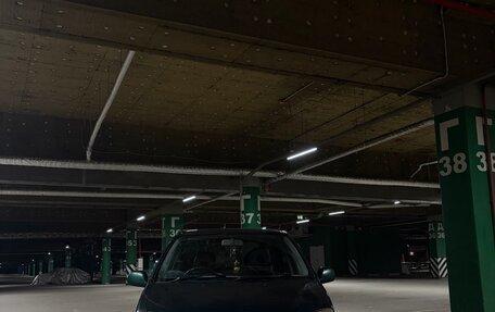 Toyota Raum I, 2000 год, 320 000 рублей, 3 фотография