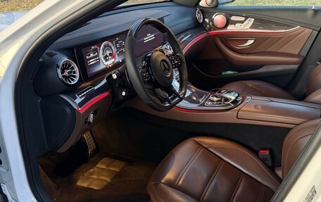 Mercedes-Benz E-Класс AMG, 2018 год, 4 300 000 рублей, 13 фотография