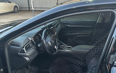 Toyota Camry, 2019 год, 2 800 000 рублей, 9 фотография