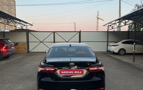 Toyota Camry, 2019 год, 2 800 000 рублей, 5 фотография