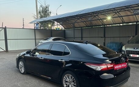 Toyota Camry, 2019 год, 2 800 000 рублей, 6 фотография