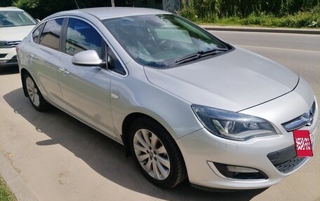 Opel Astra J, 2012 год, 1 100 000 рублей, 2 фотография