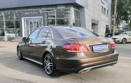 Mercedes-Benz E-Класс, 2015 год, 1 950 000 рублей, 6 фотография