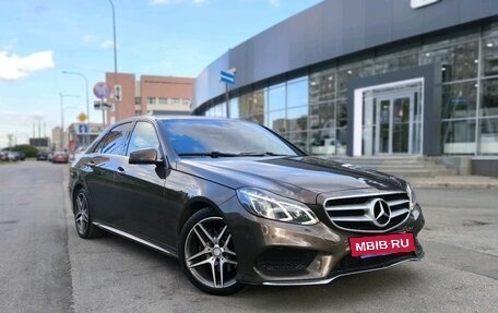 Mercedes-Benz E-Класс, 2015 год, 1 950 000 рублей, 3 фотография
