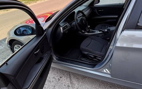 BMW 3 серия, 2008 год, 550 000 рублей, 16 фотография
