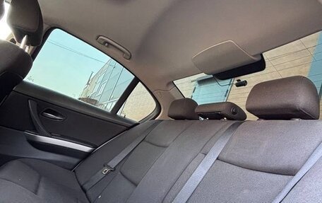 BMW 3 серия, 2008 год, 550 000 рублей, 24 фотография