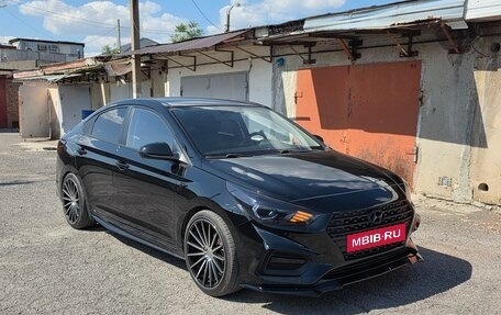 Hyundai Solaris II рестайлинг, 2017 год, 1 550 000 рублей, 3 фотография