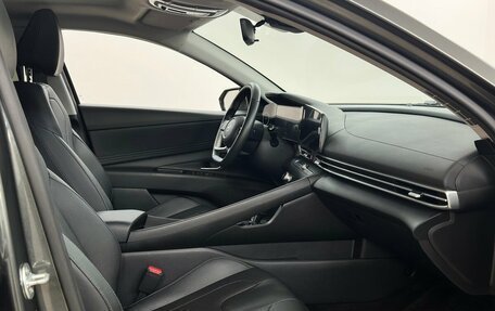 Hyundai Elantra, 2024 год, 2 230 000 рублей, 13 фотография