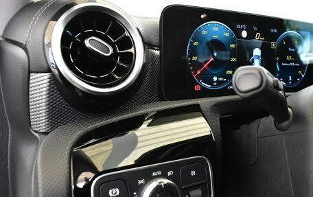 Mercedes-Benz CLA, 2020 год, 2 450 000 рублей, 11 фотография