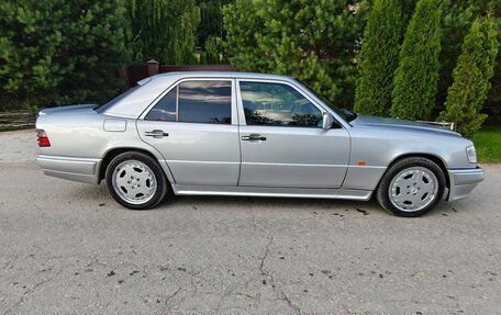 Mercedes-Benz E-Класс, 1994 год, 4 900 000 рублей, 7 фотография
