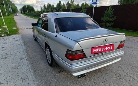 Mercedes-Benz E-Класс, 1994 год, 4 900 000 рублей, 6 фотография