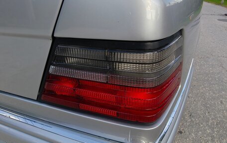 Mercedes-Benz E-Класс, 1994 год, 4 900 000 рублей, 18 фотография