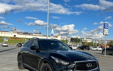 Infiniti QX70, 2015 год, 2 290 000 рублей, 3 фотография