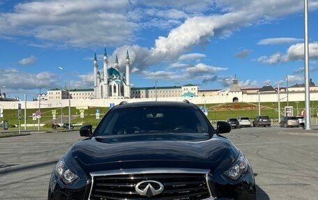 Infiniti QX70, 2015 год, 2 290 000 рублей, 4 фотография